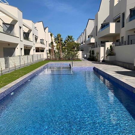 Apartamento Amalia Delux En Torrevieja Exterior photo